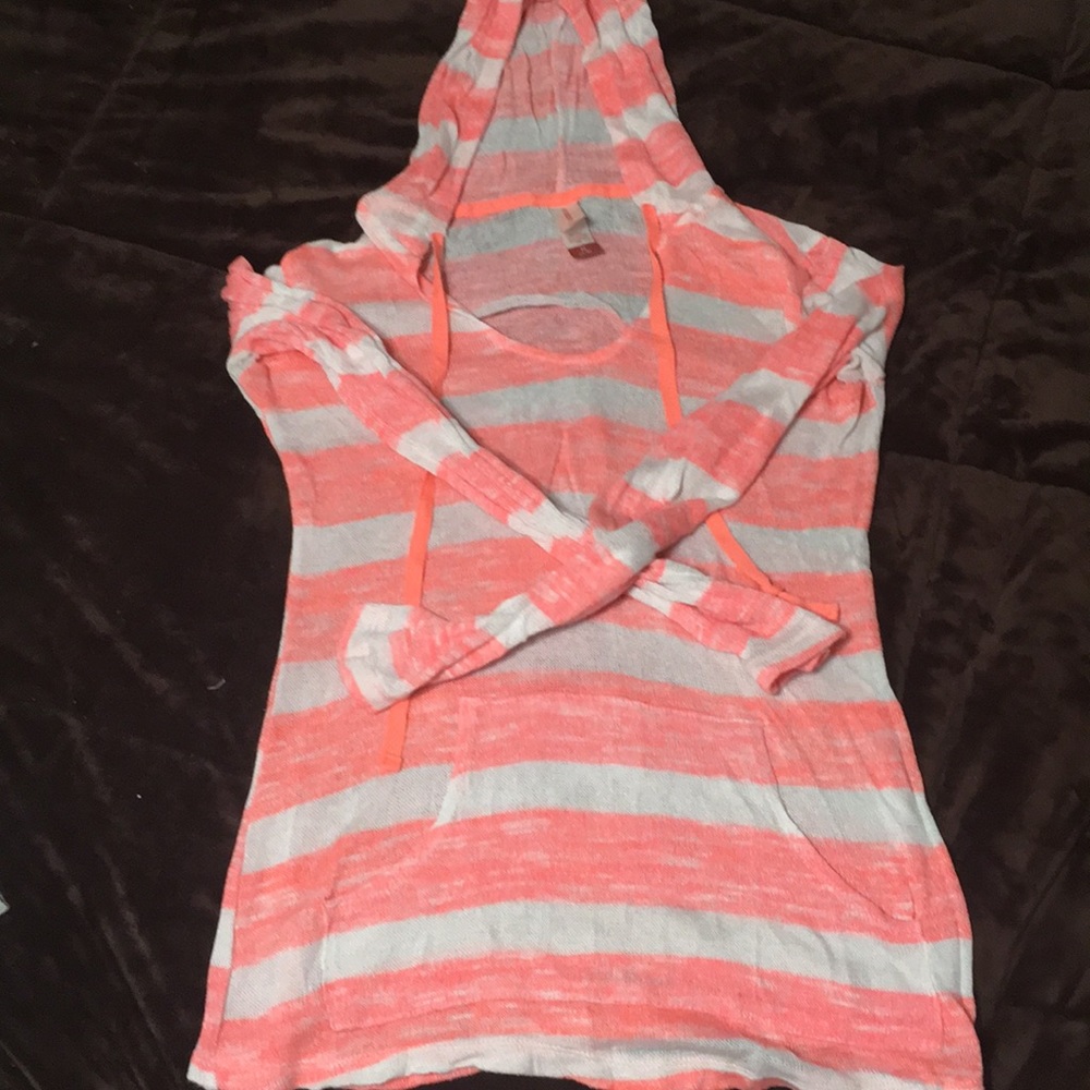 Hooded long sleeve